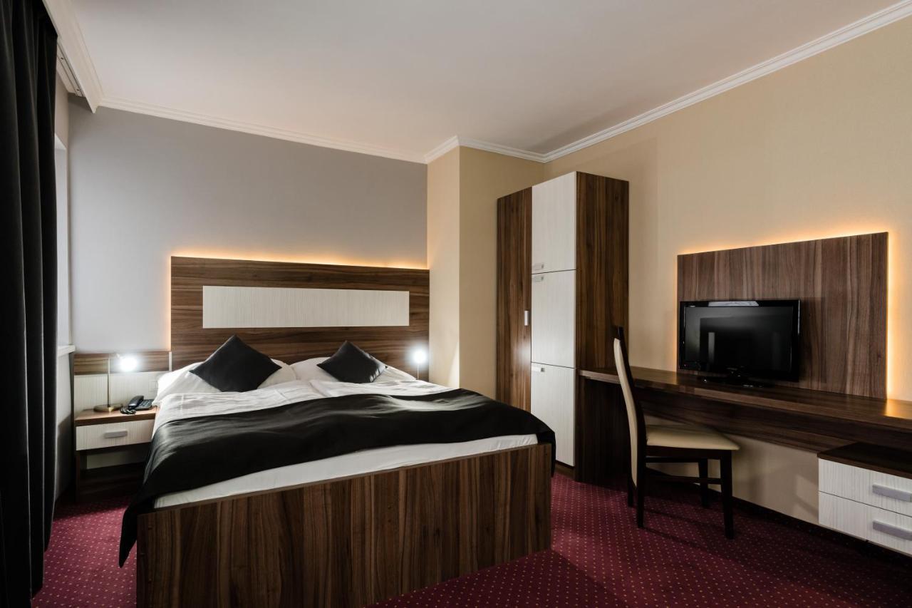 Hotel Menhard Vrbov