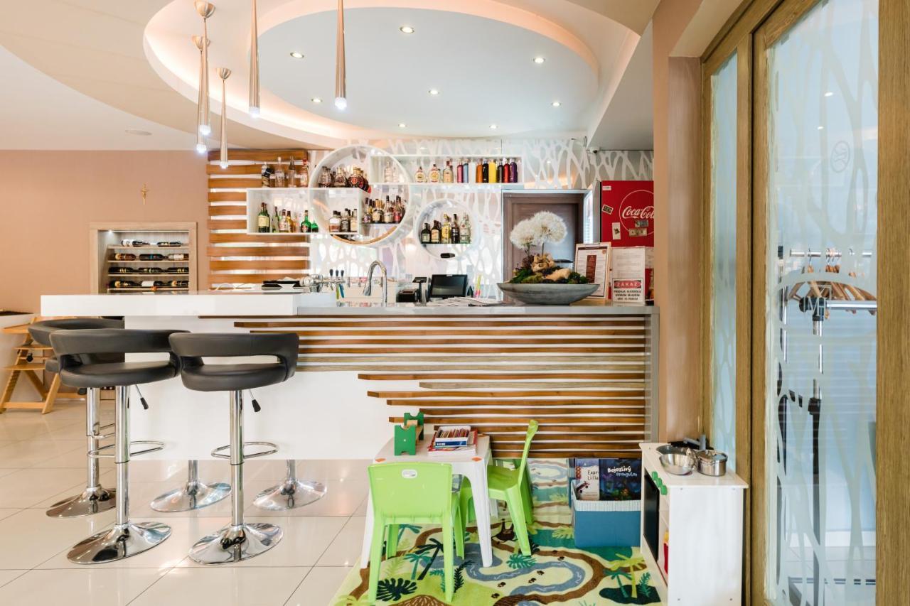 Hotel Menhard Hotel 3*